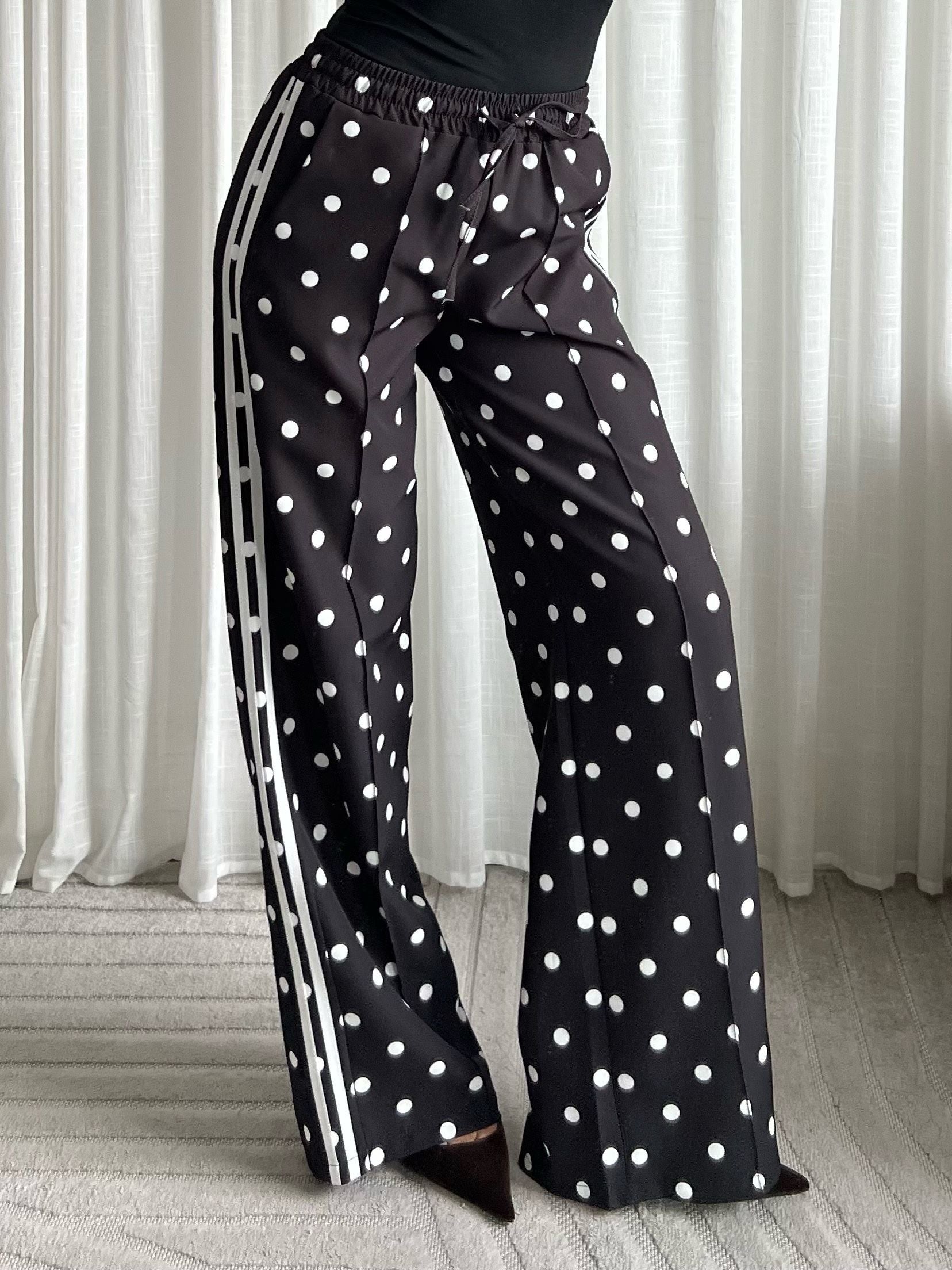 Limited polka dots pants black