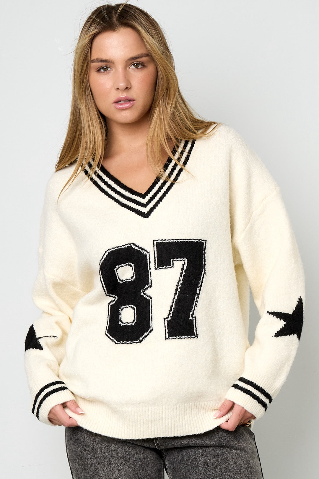Baseball sweater white navy