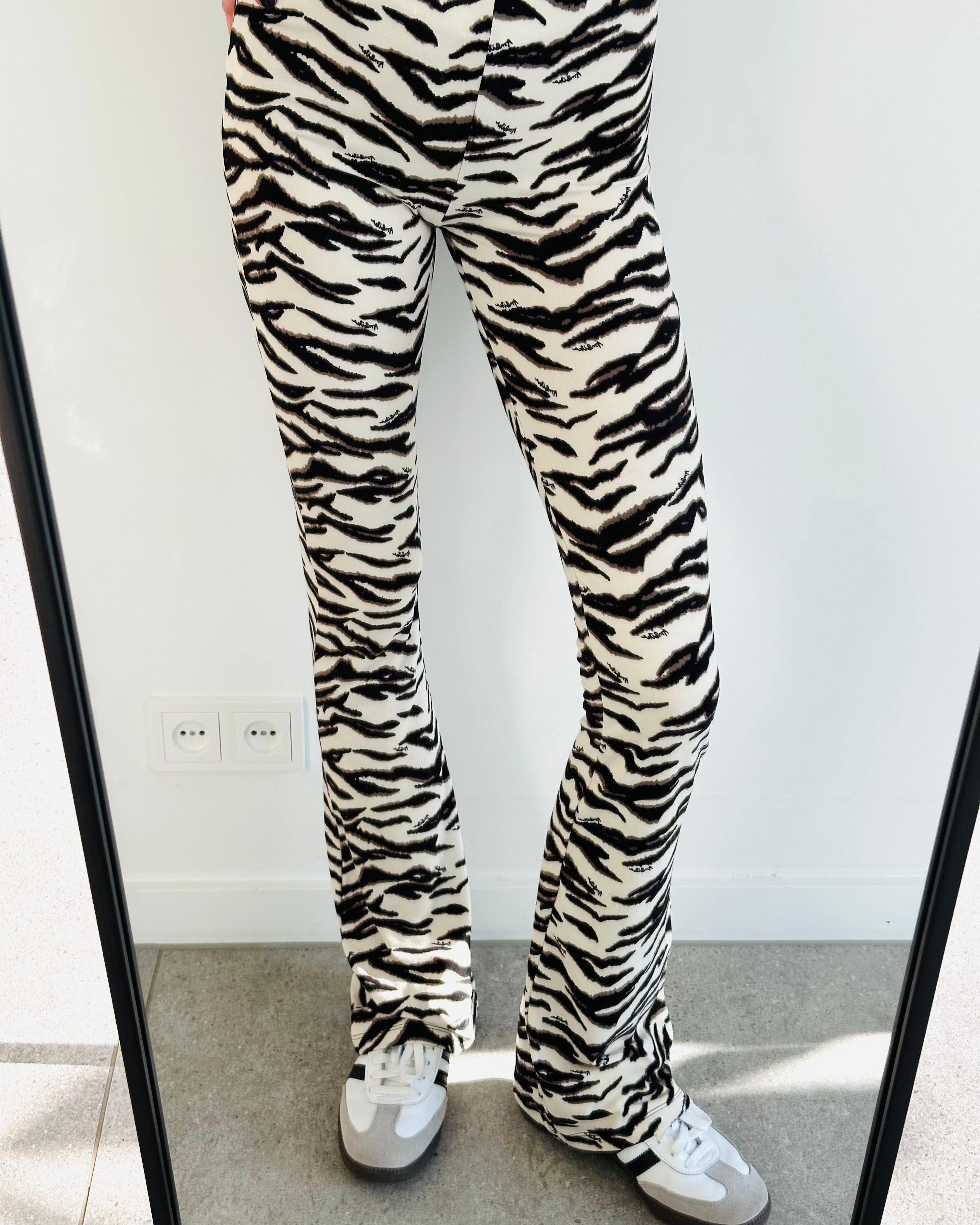 Zebra flared