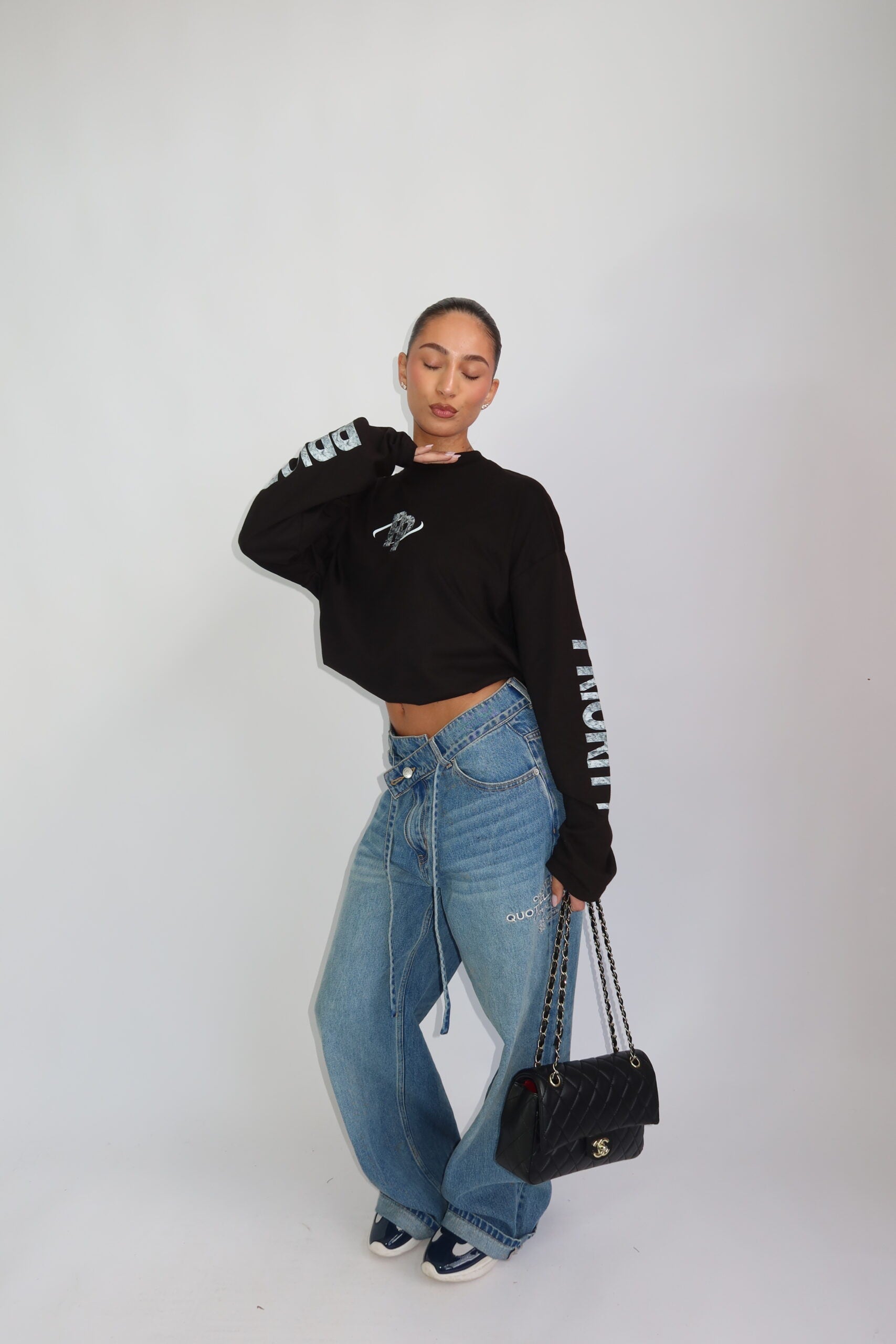 Priority return longsleeve zwart