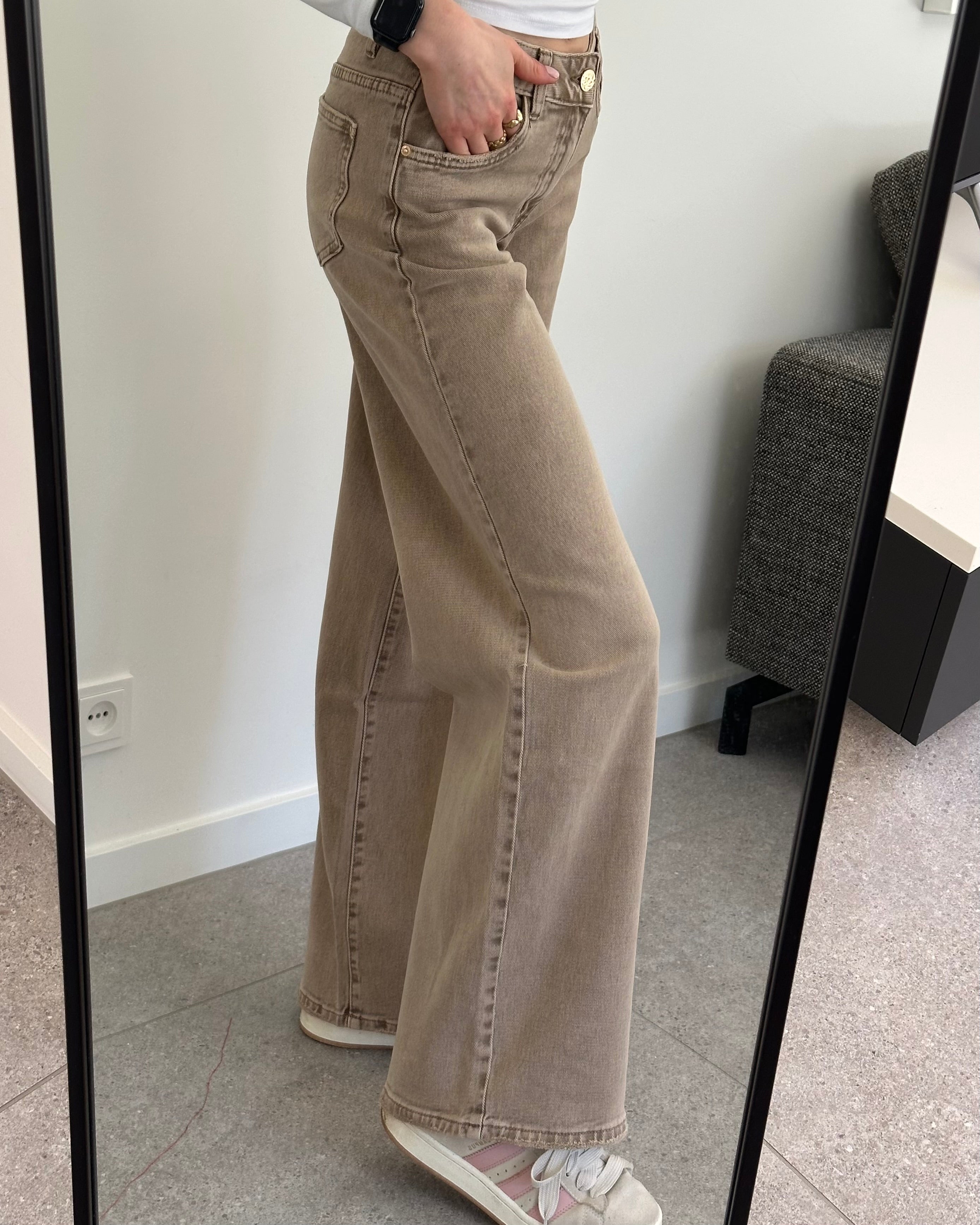 Straight leg jeans taupe