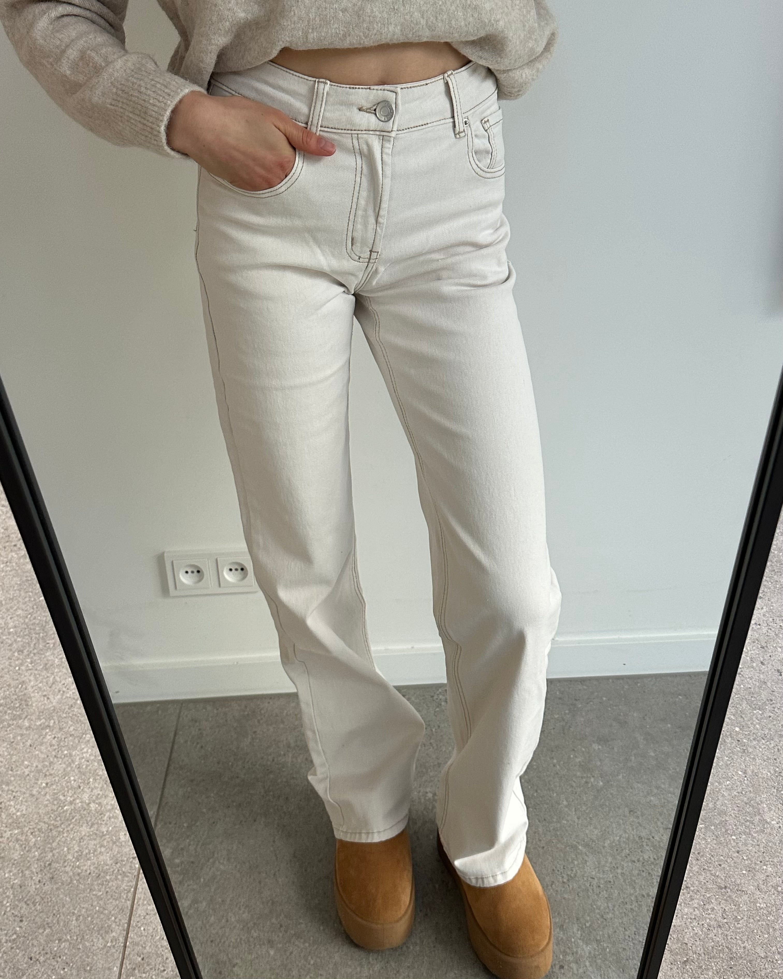 Straight leg jeans beige