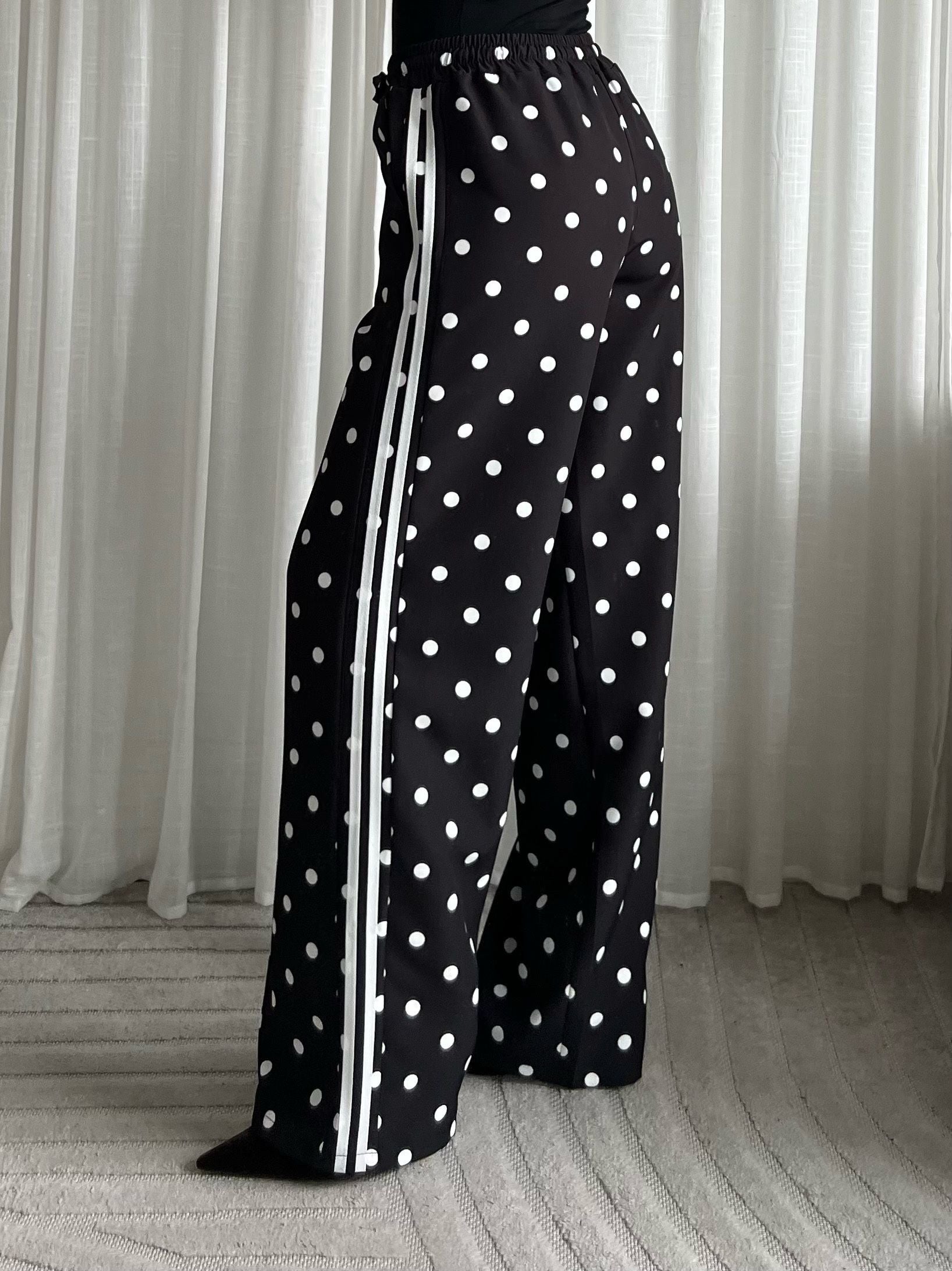 Limited polka dots pants black