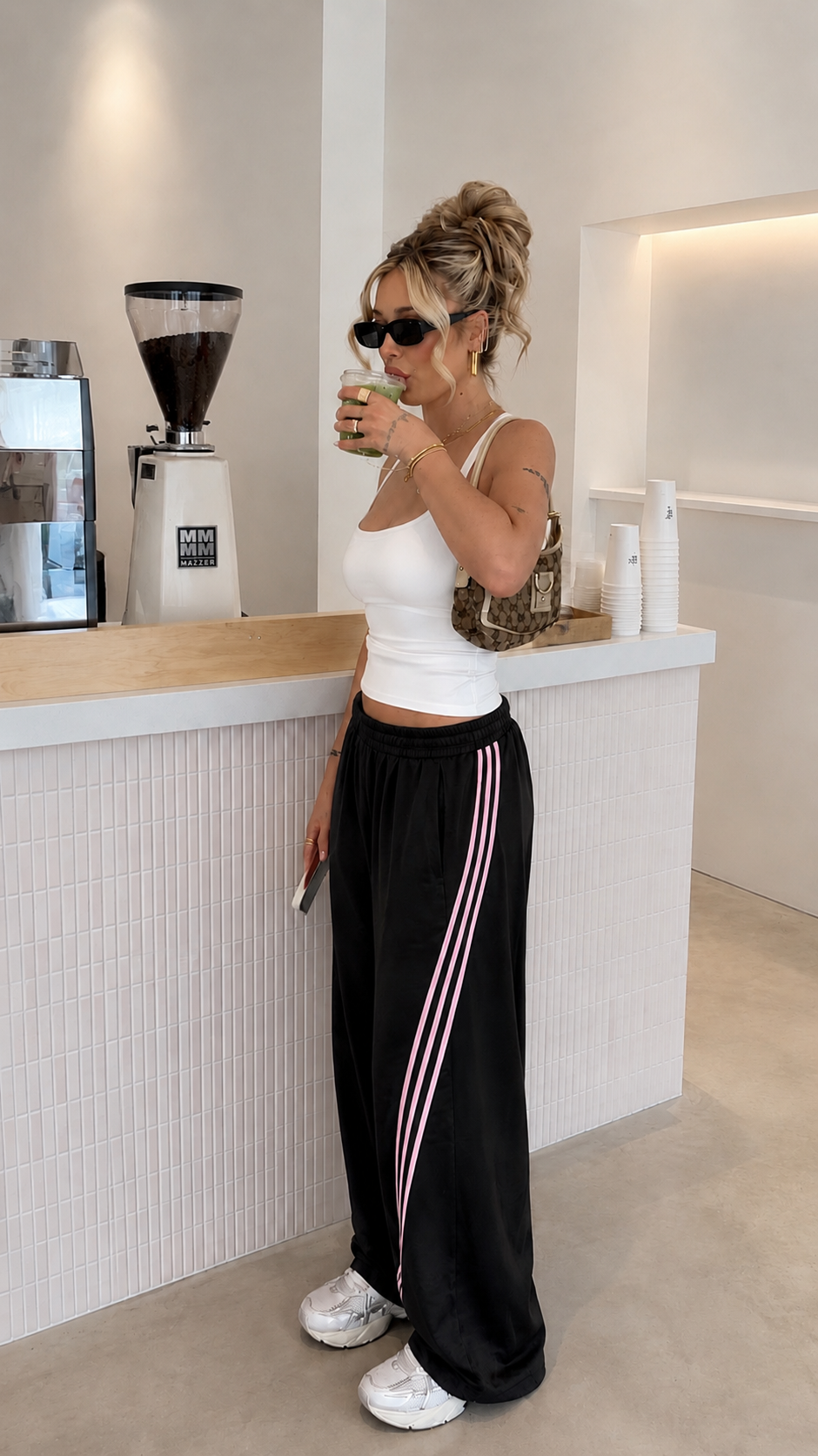 BYMAAIK pants zwart roze