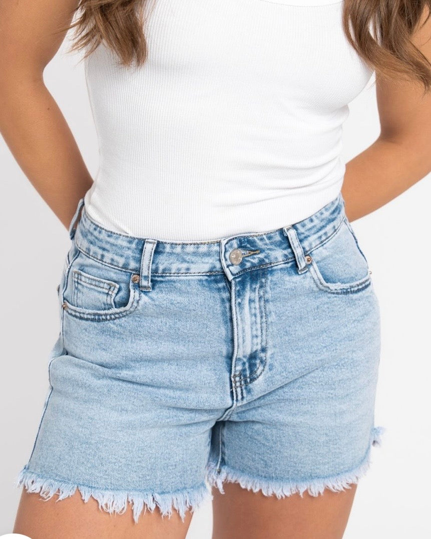 Ruffle short blue
