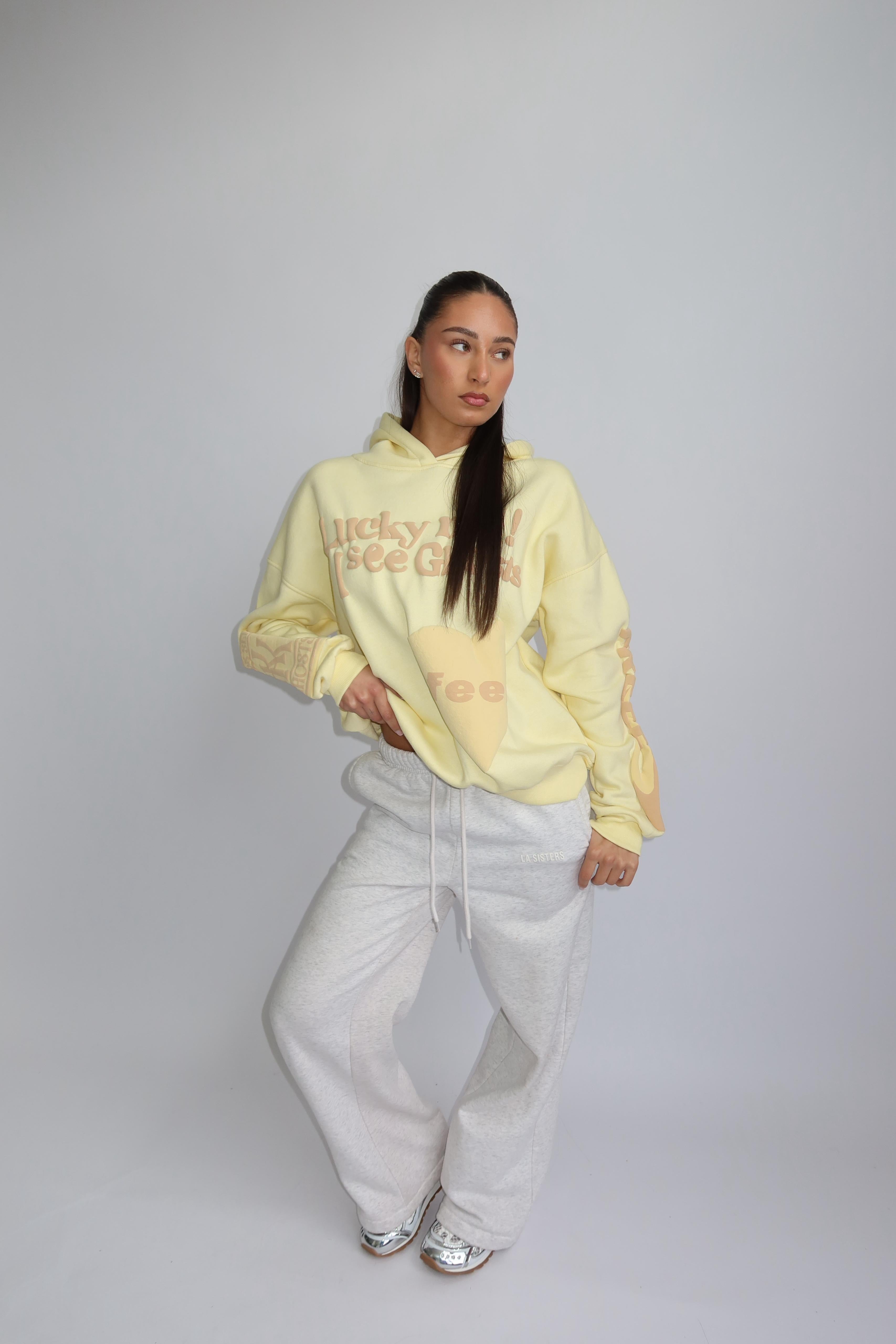 Lucky me hoodie butter yellow