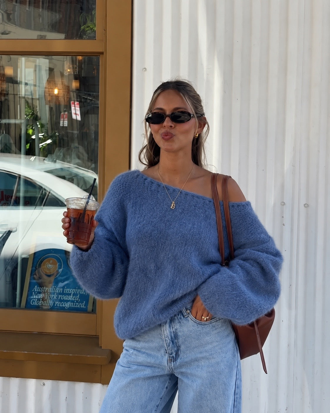 One shoulder trui fluffy denim