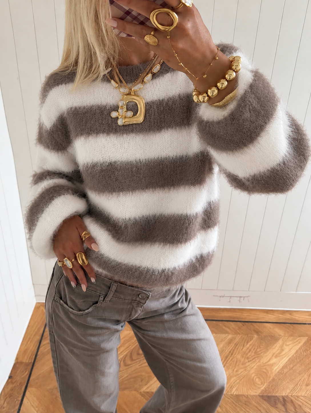 Molly Fluffy trui – Taupe