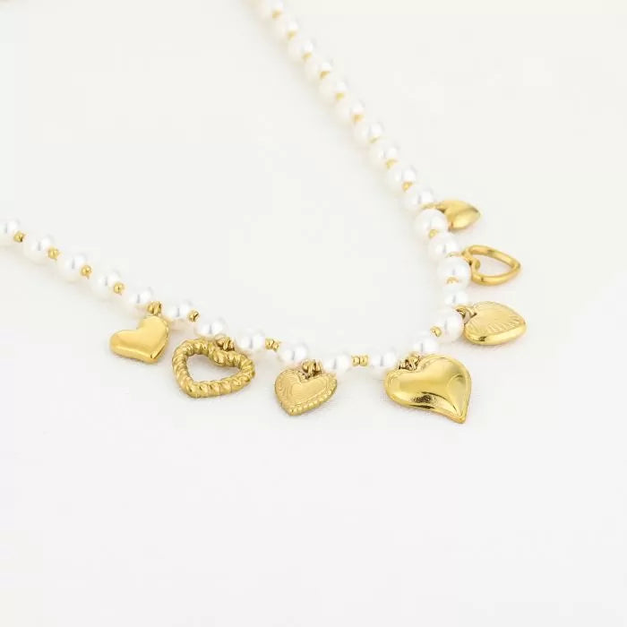 Parel ketting met hartjes