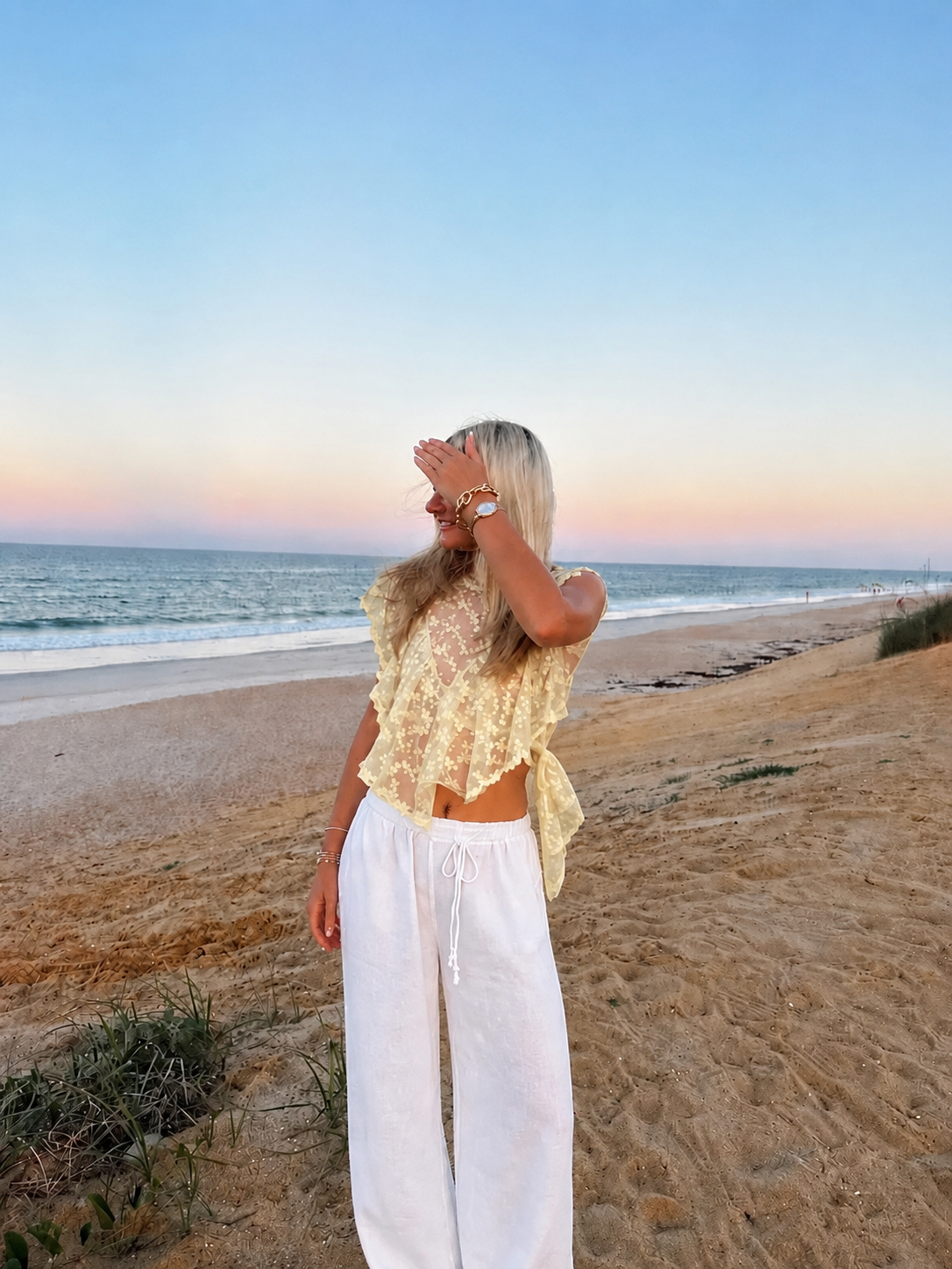 Limited lace bow top yellow