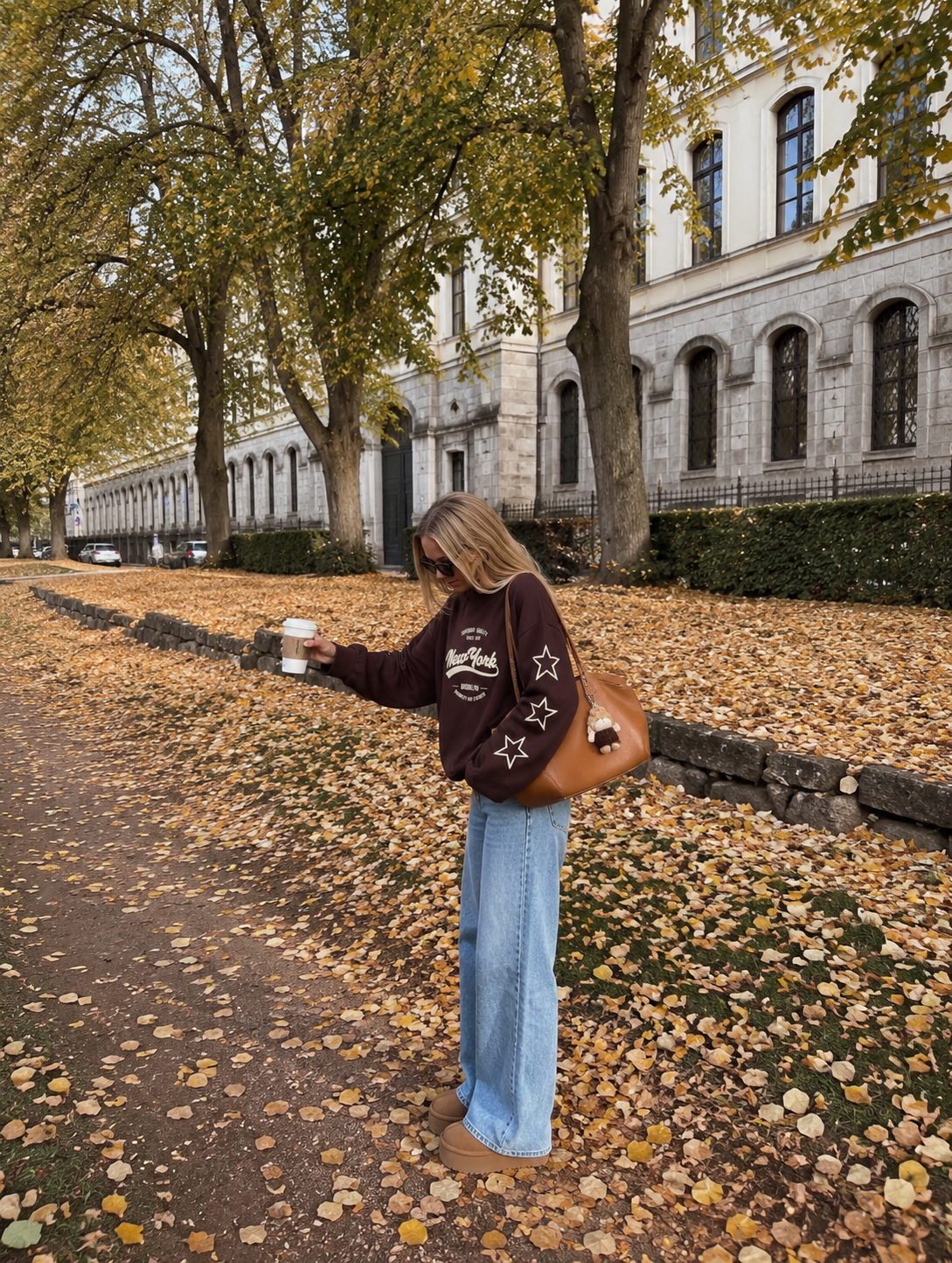 NYC star sweatshirt brown