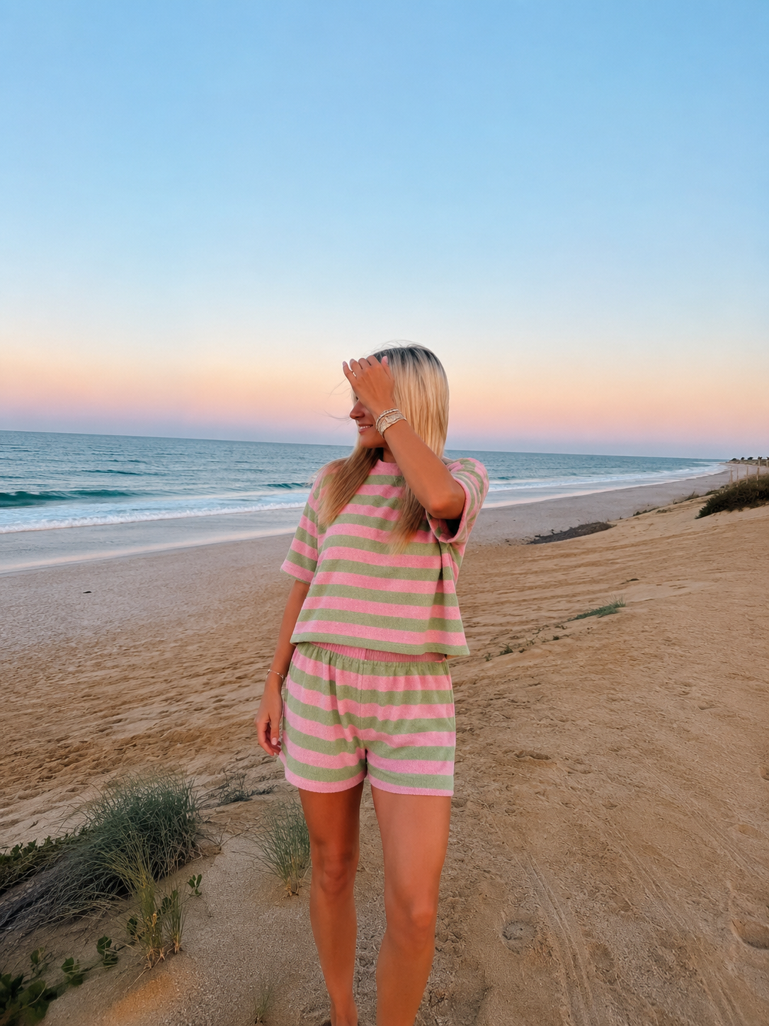 Beach set striped green pink