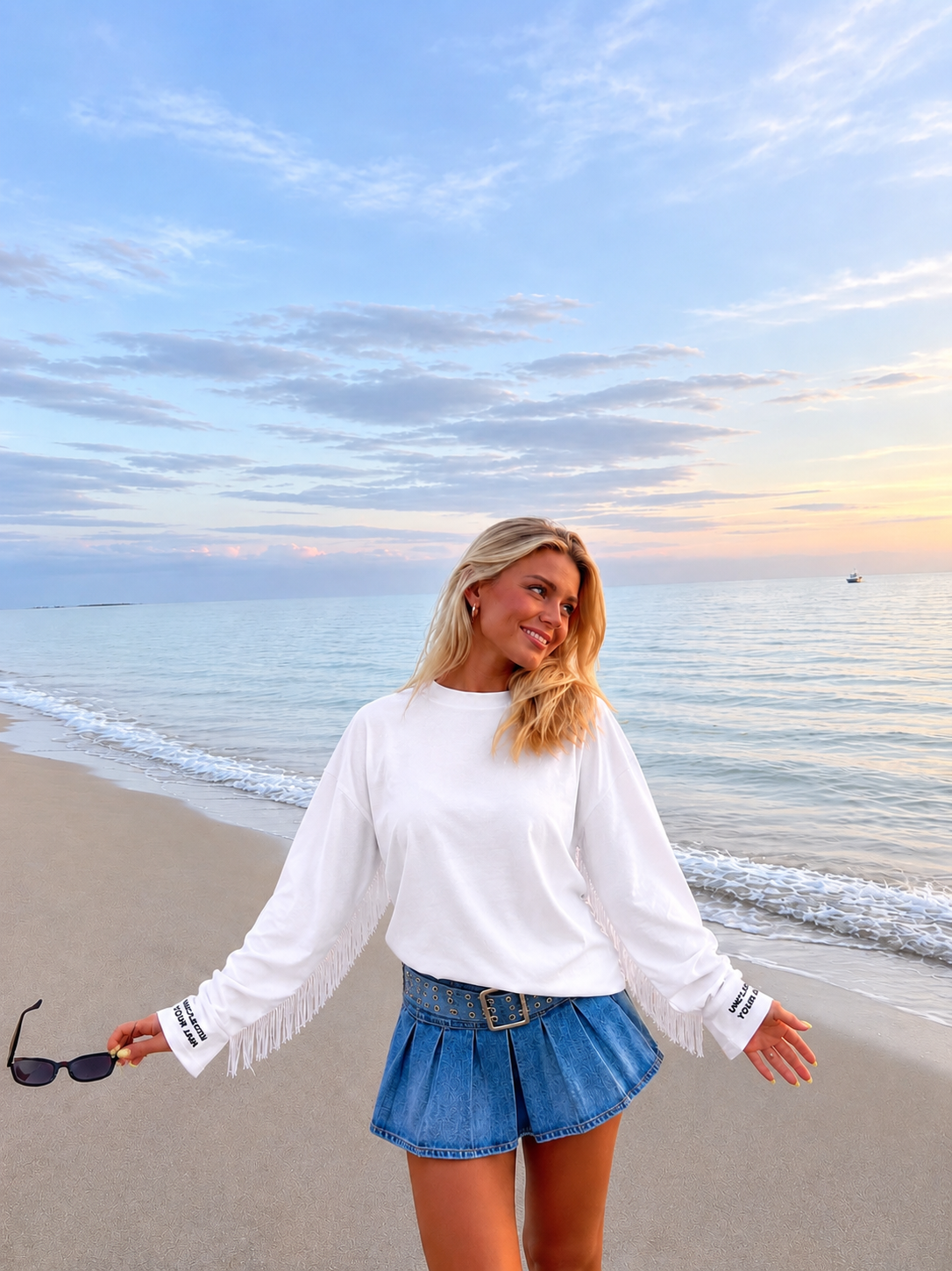 Coastal fringe longsleeve white