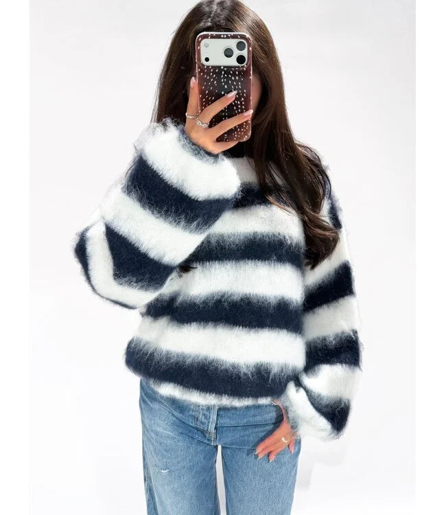 Molly fluffy trui striped navy