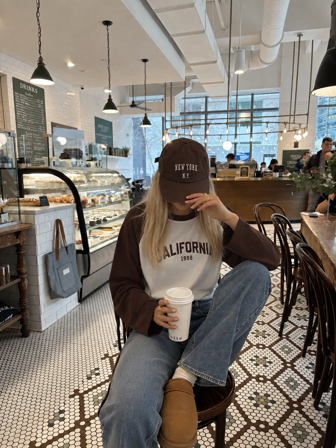 West Coast longsleeve - bruin