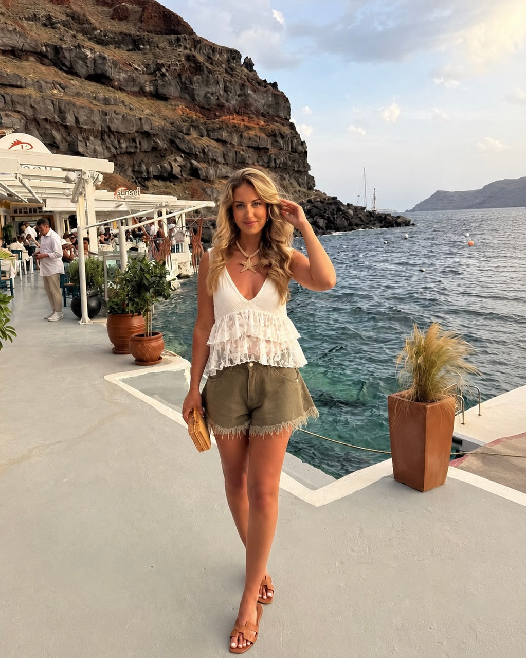 Ruffle summer short khaki