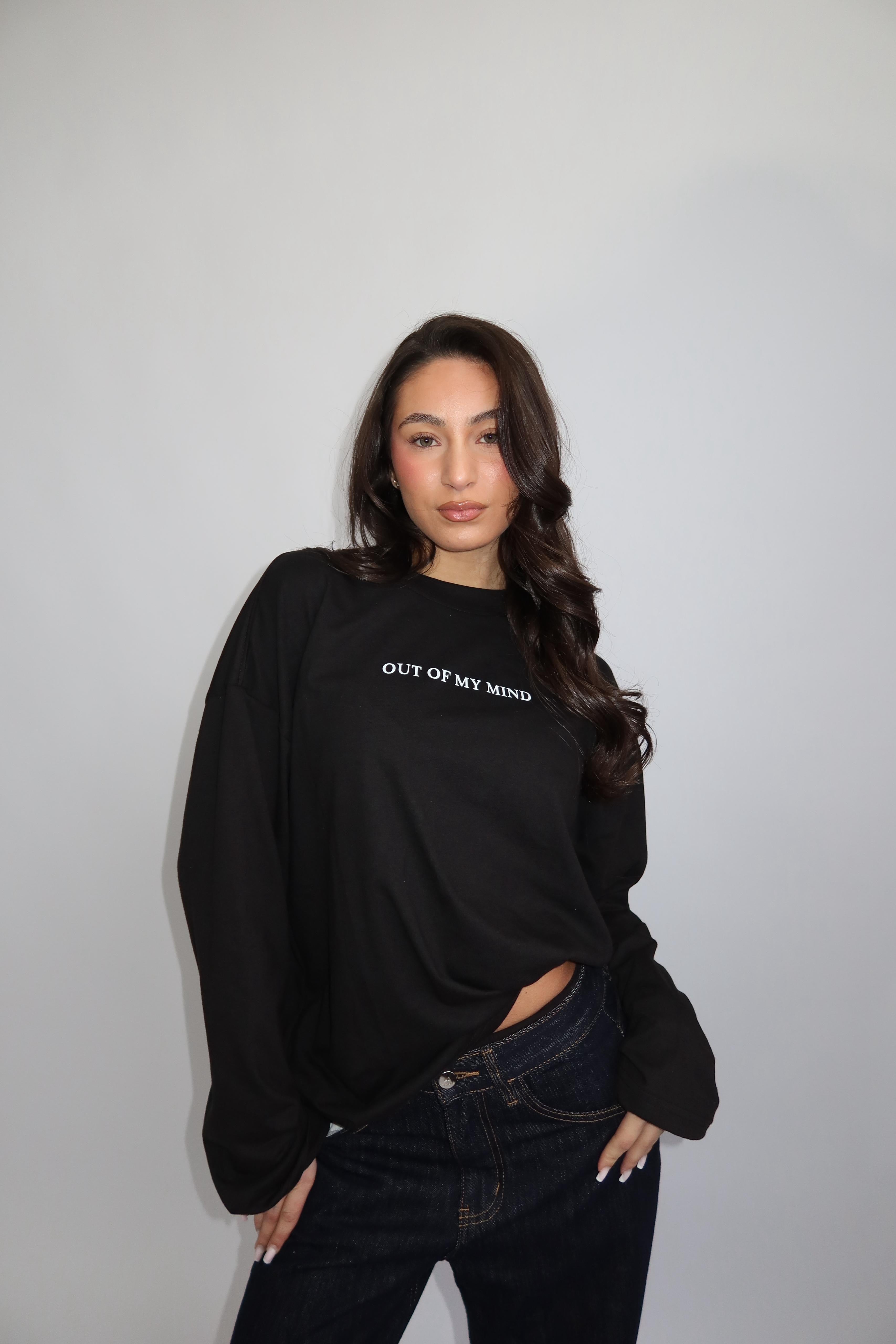Out of my mind longsleeve zwart