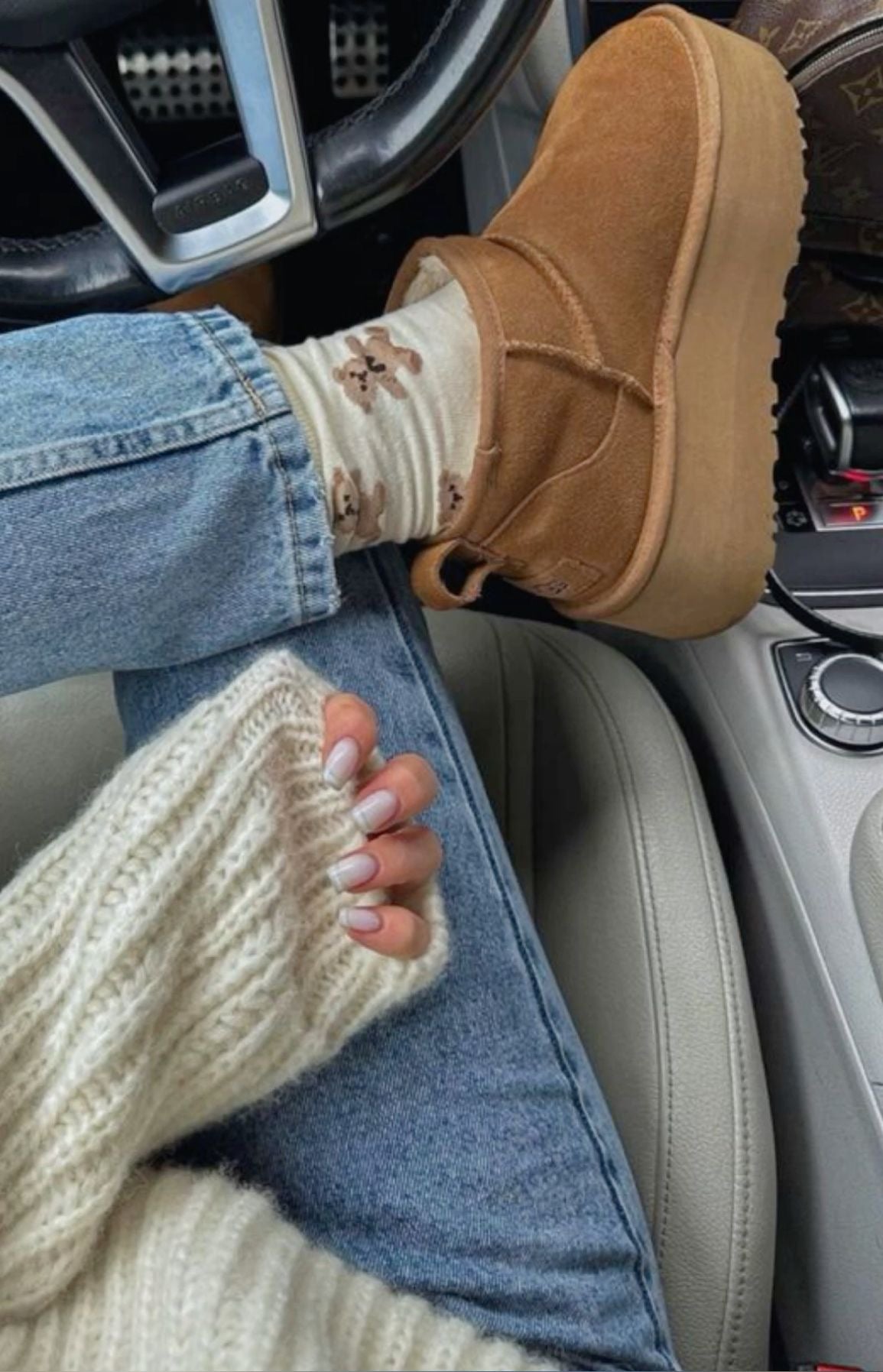 Comfy boots camel