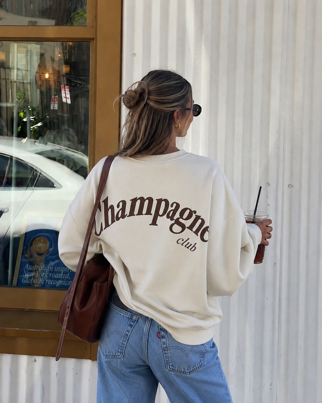 Champagne club sweater off white