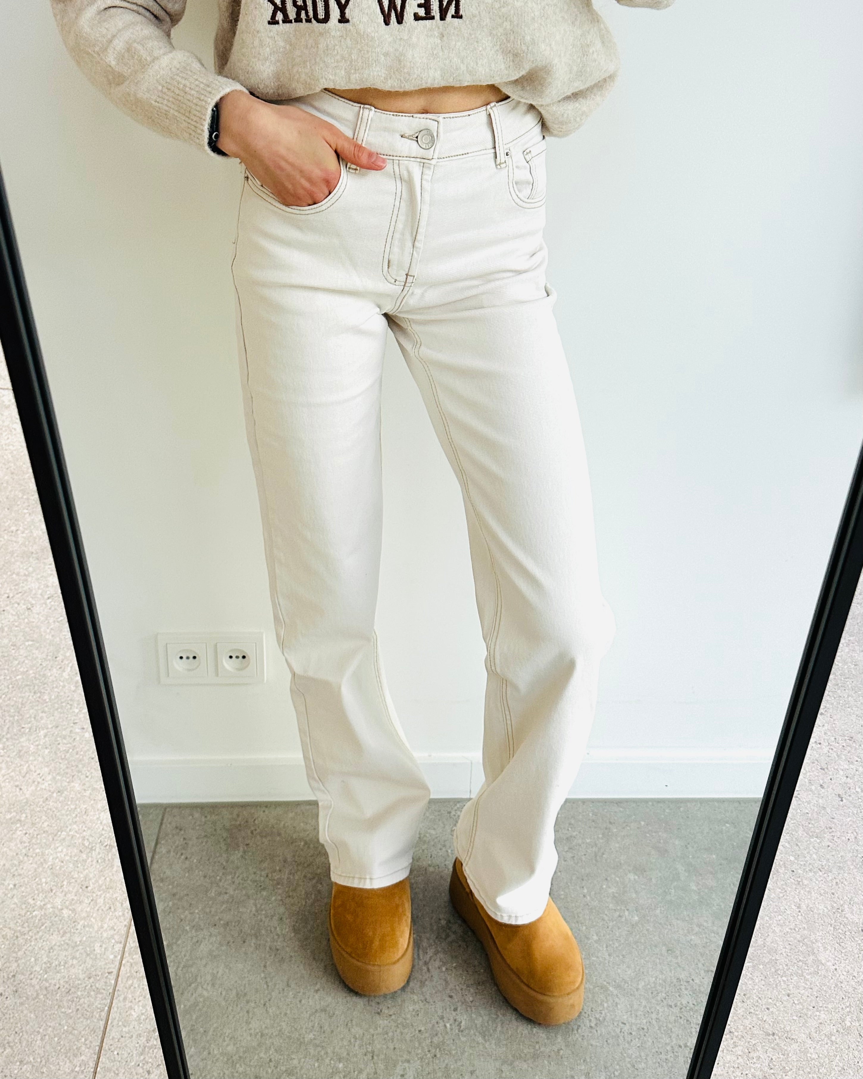 Straight leg jeans beige