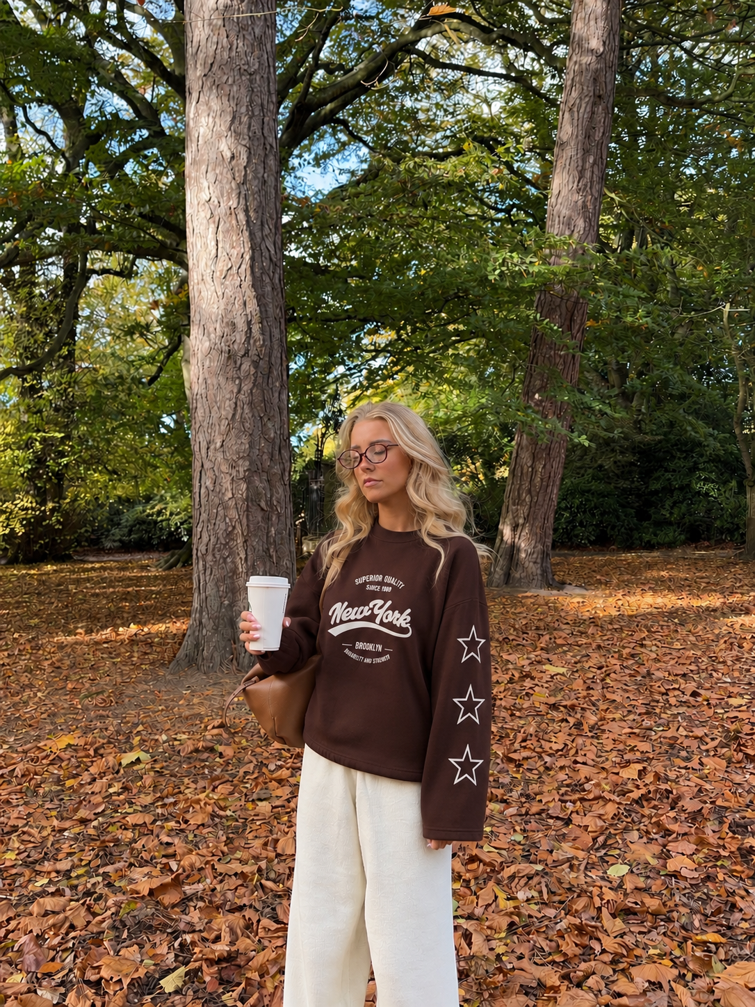 NYC star sweatshirt brown