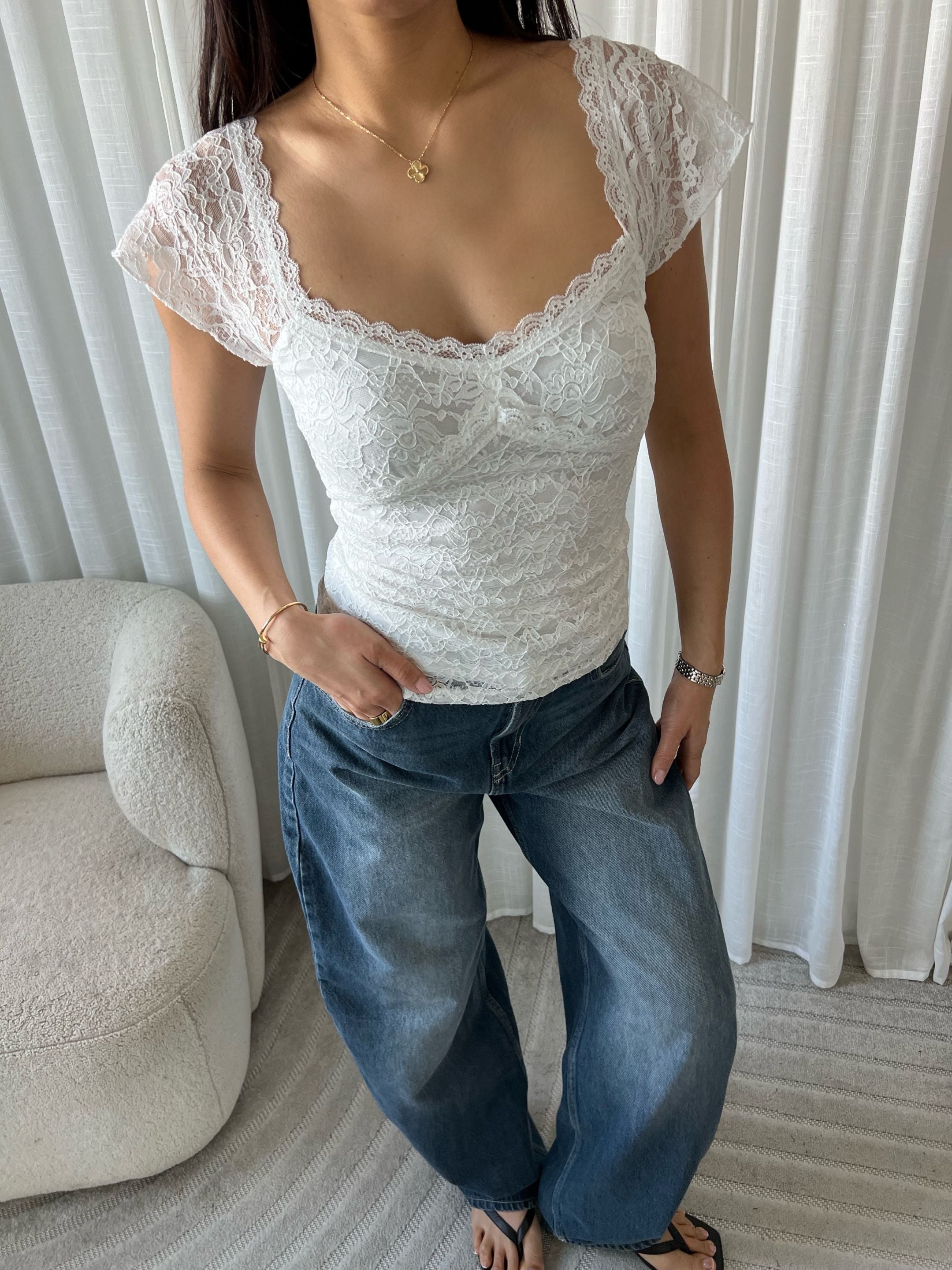 Lace top white