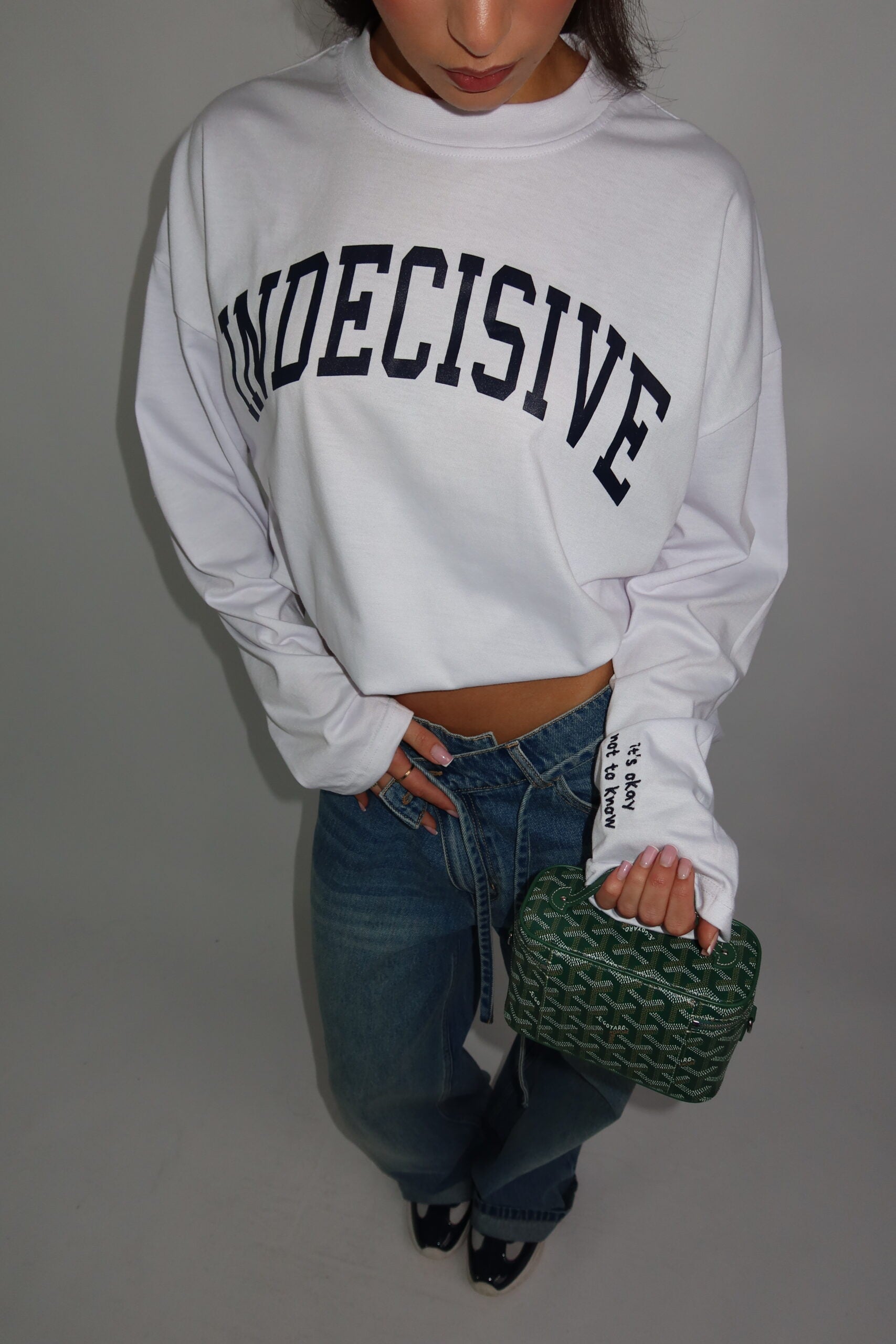 LONGSLEEVE ‘INDECISIVE” – WIT
