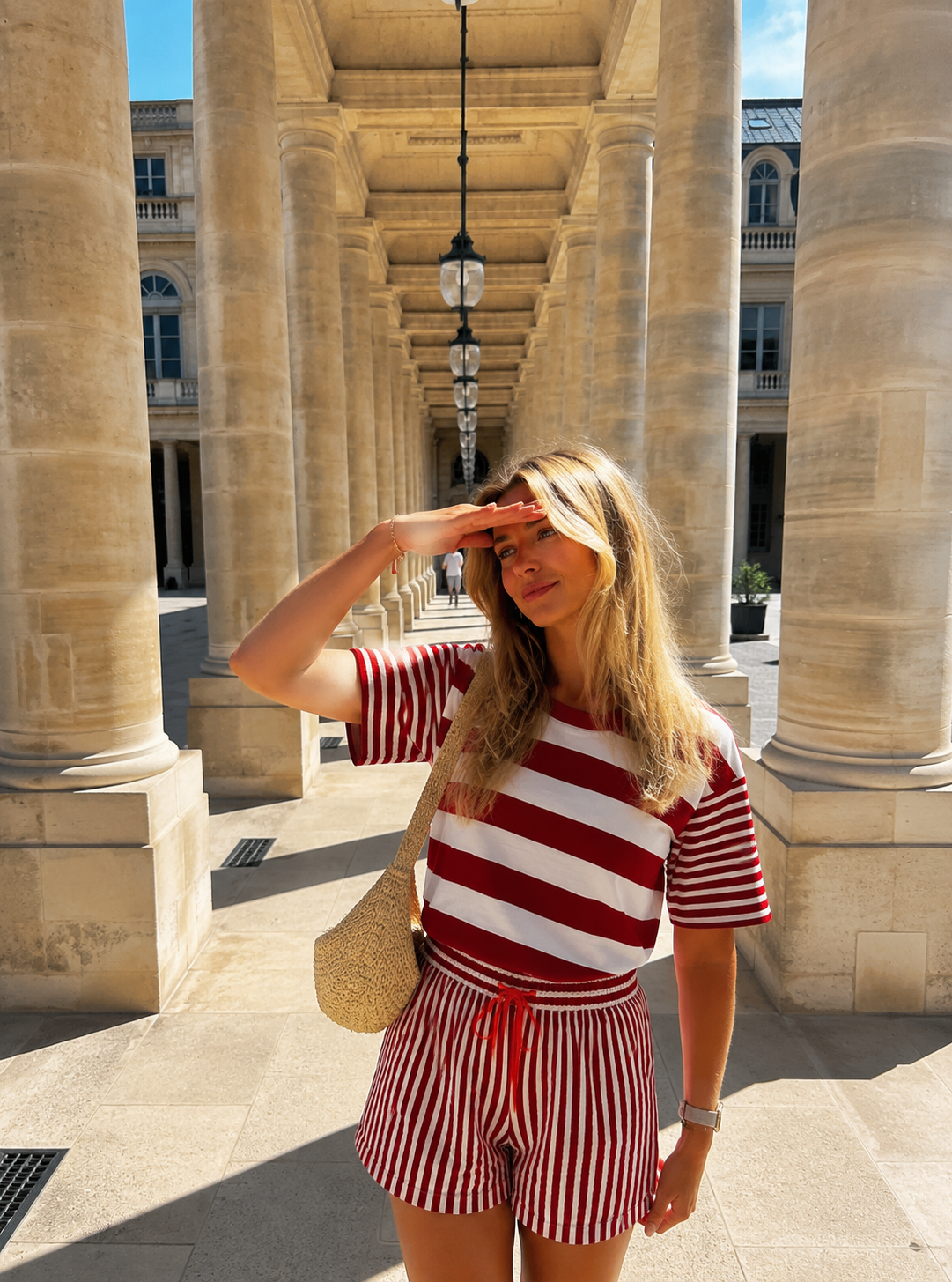 Nola short stripes red white