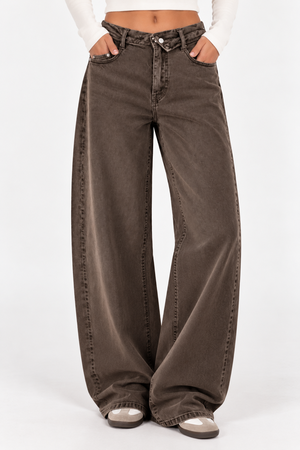Maya Balloon Jeans – Washed Brown