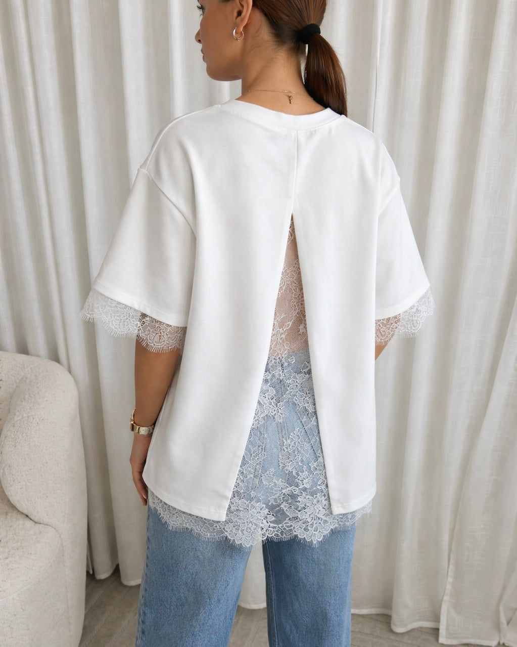 Lace shortsleeve open back wit