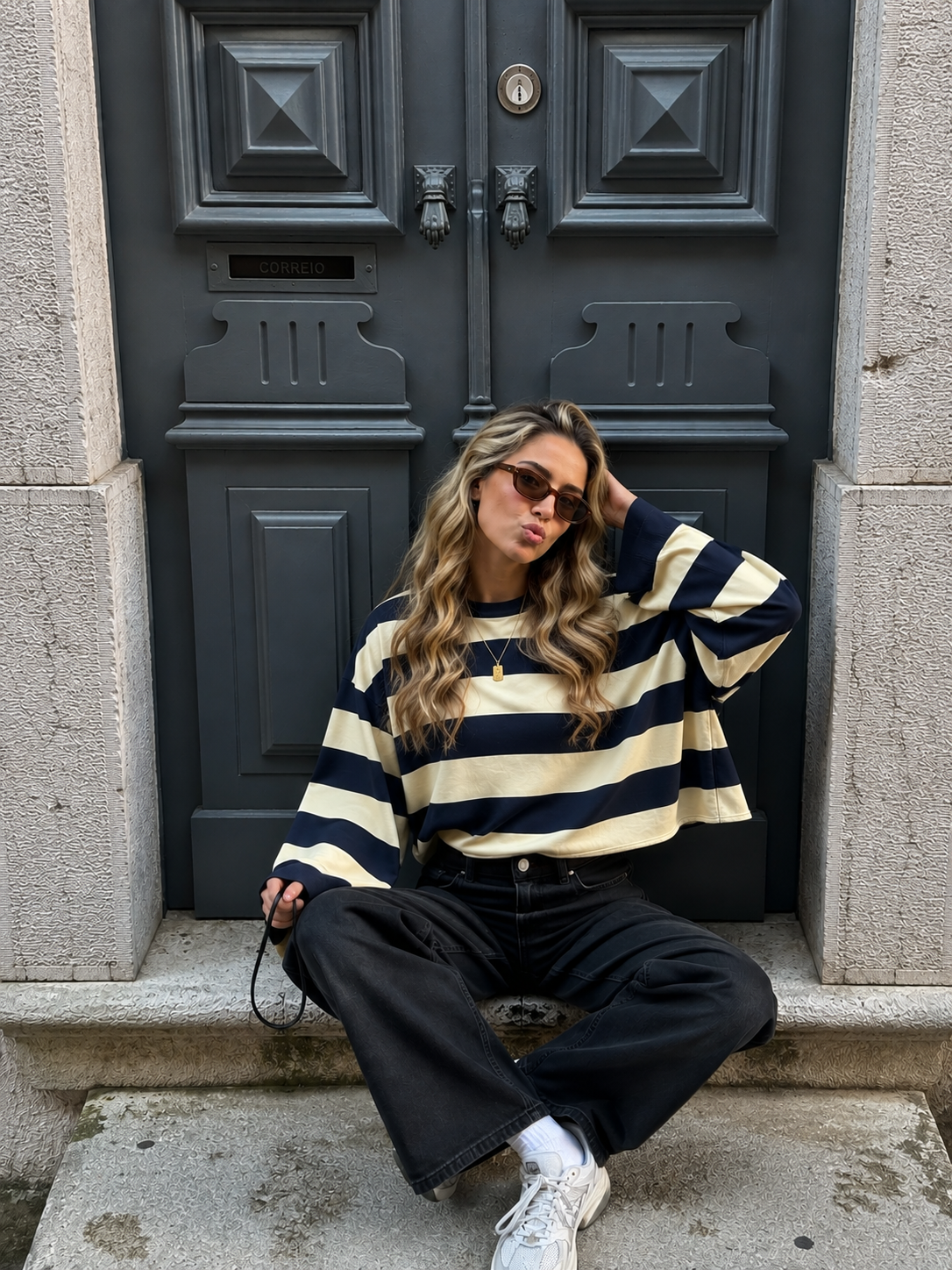 Striped sweatshirt navy butter yellow