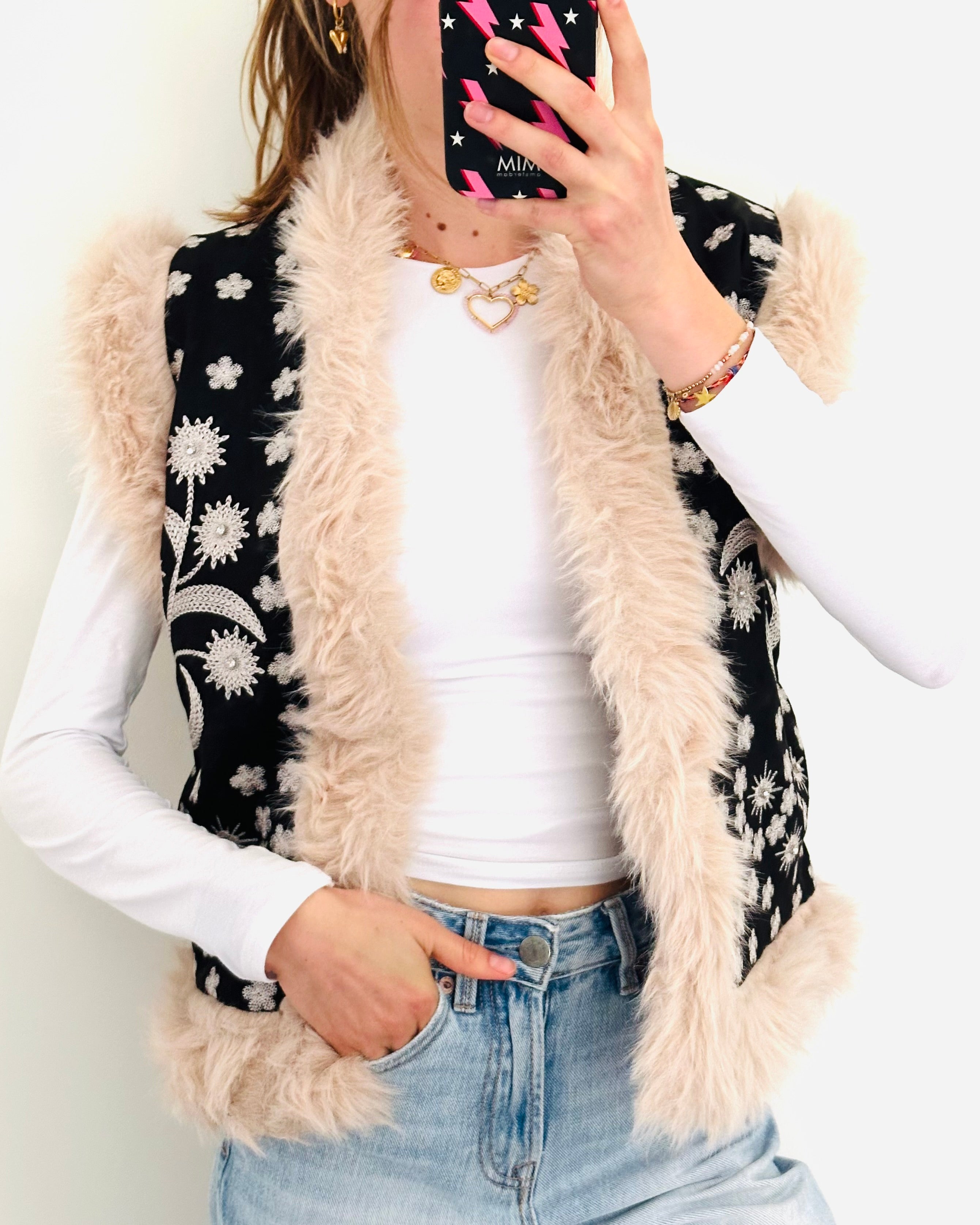 Fluffy Gillet black