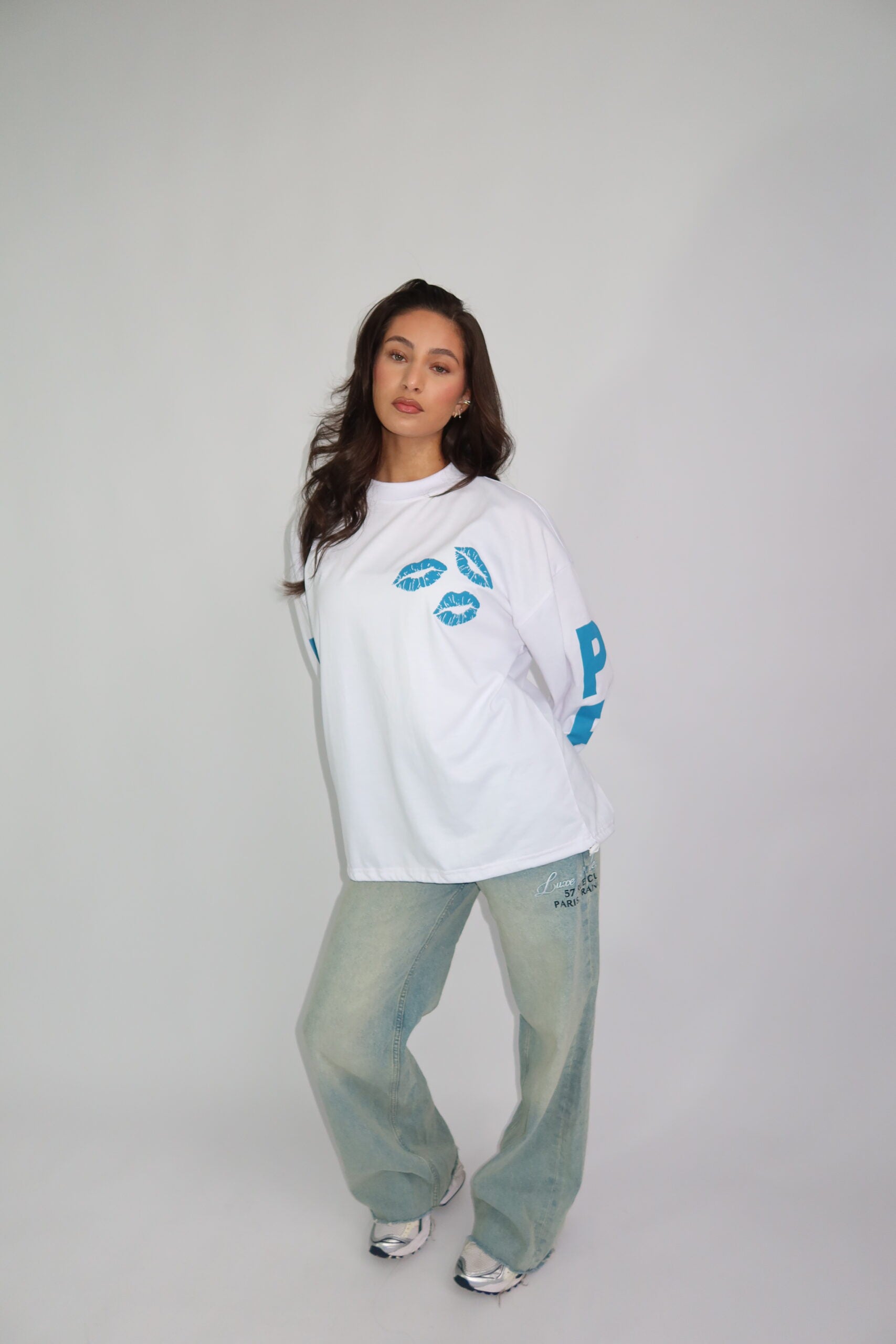 Priority kiss longsleeve white blue