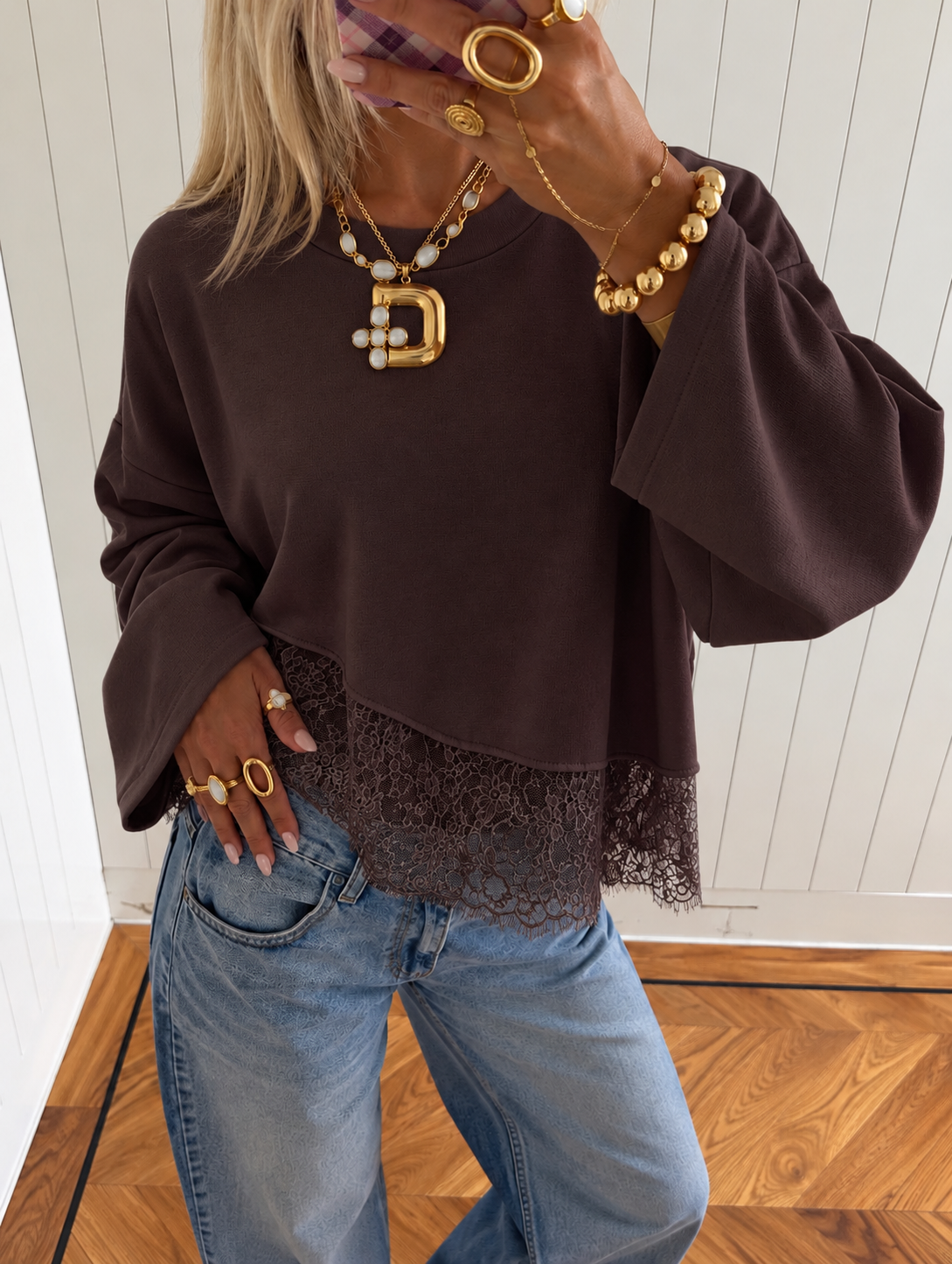 Premium lace sweatshirt brown