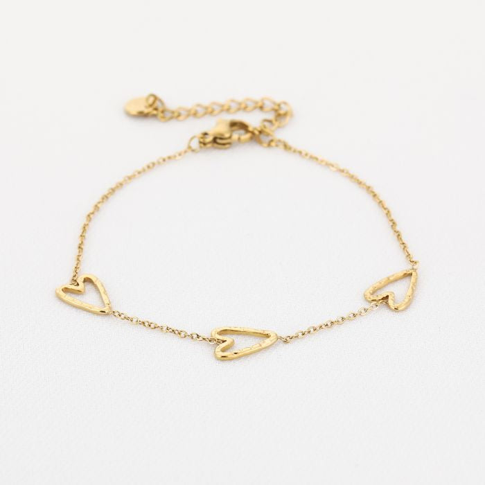 3 hartjes armband goud