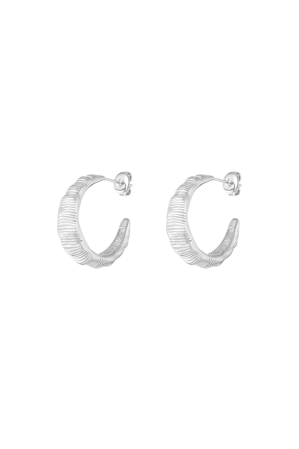 Textured hoops oorbellen zilver