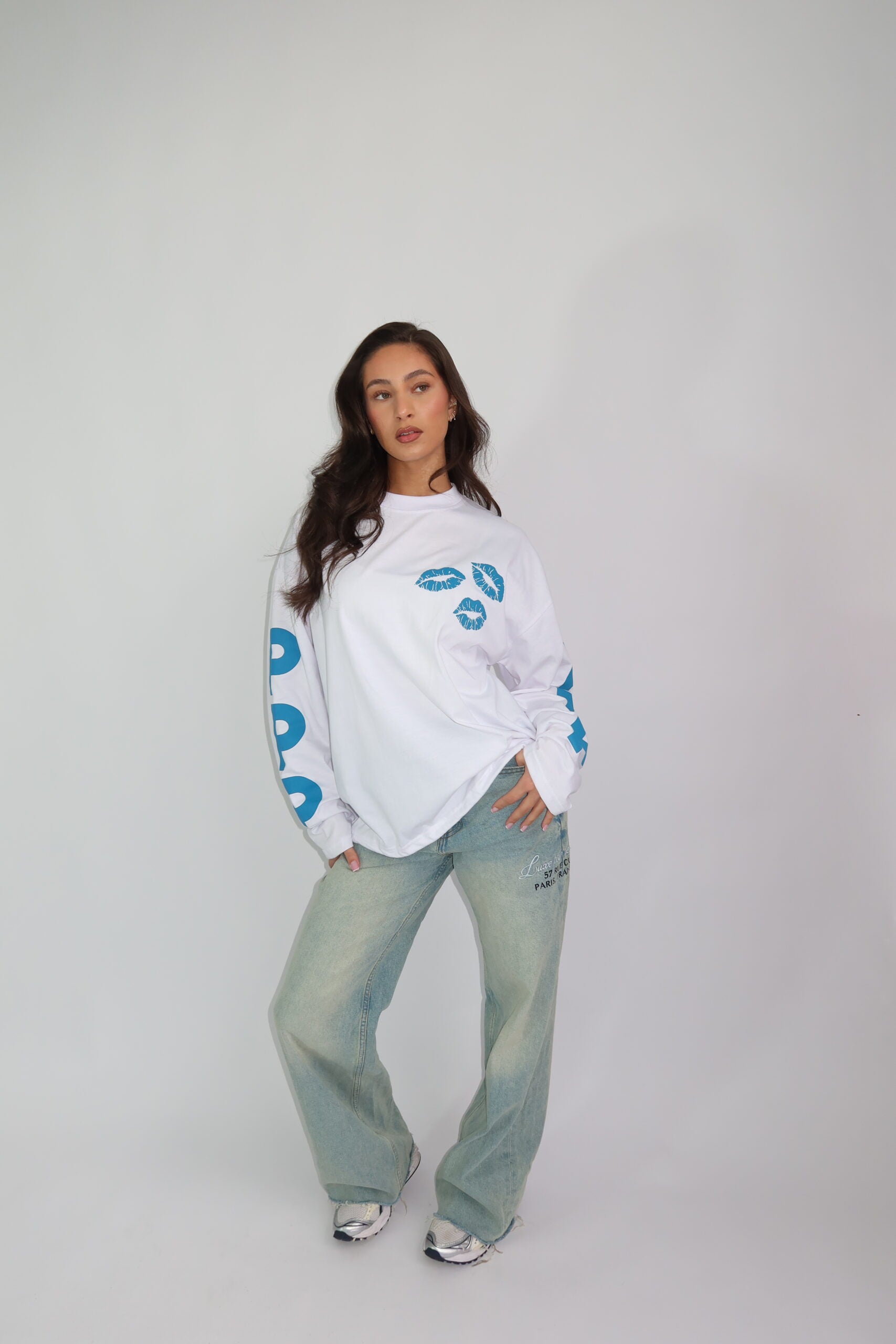 Priority kiss longsleeve white blue