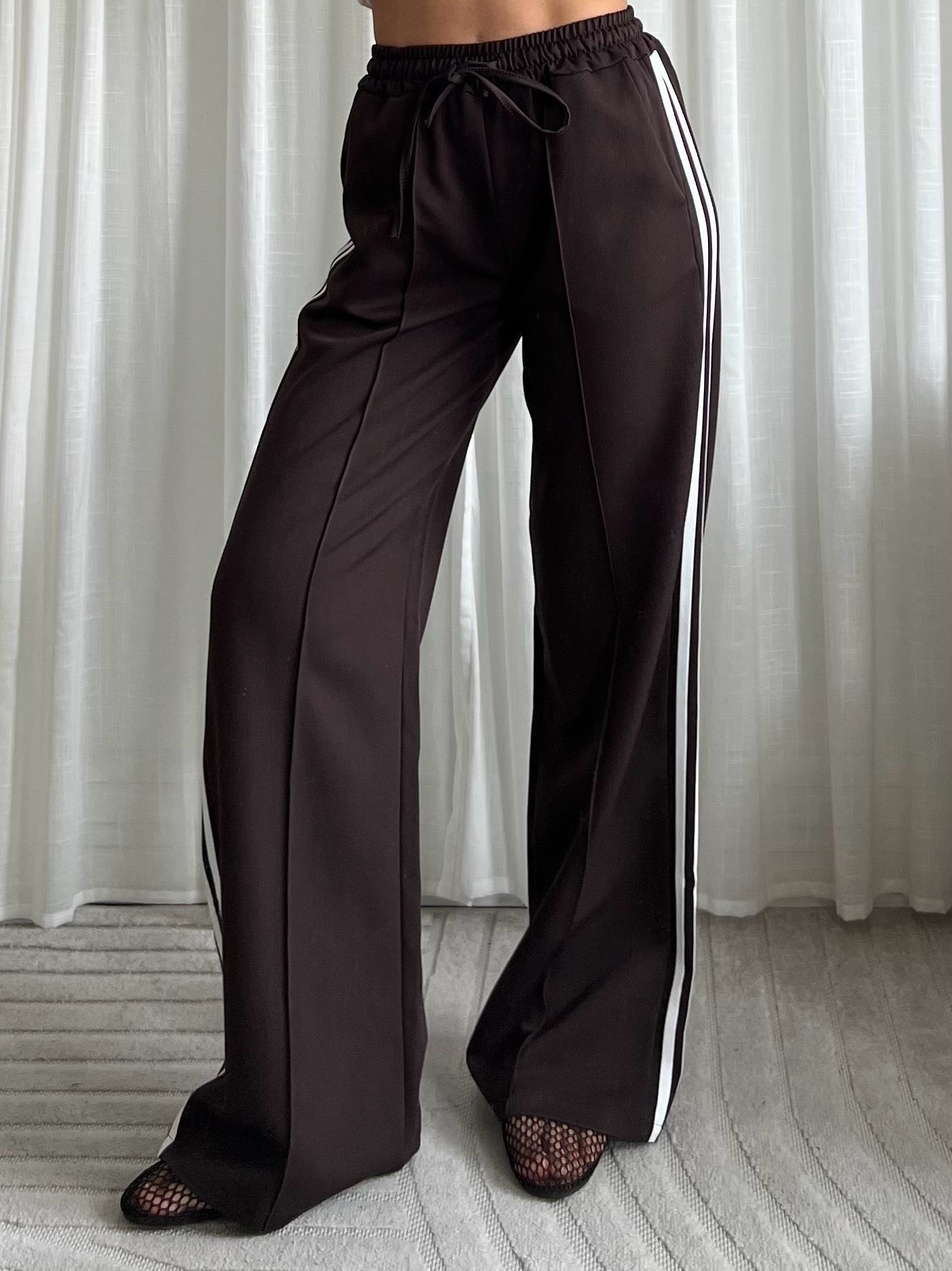 Limited striped pants brown