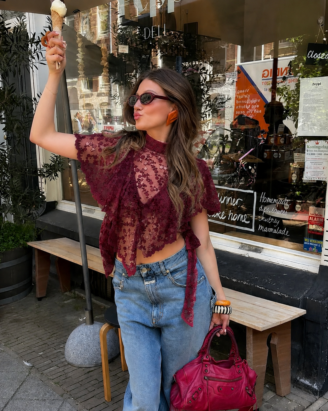 Limited lace bow top bordeaux