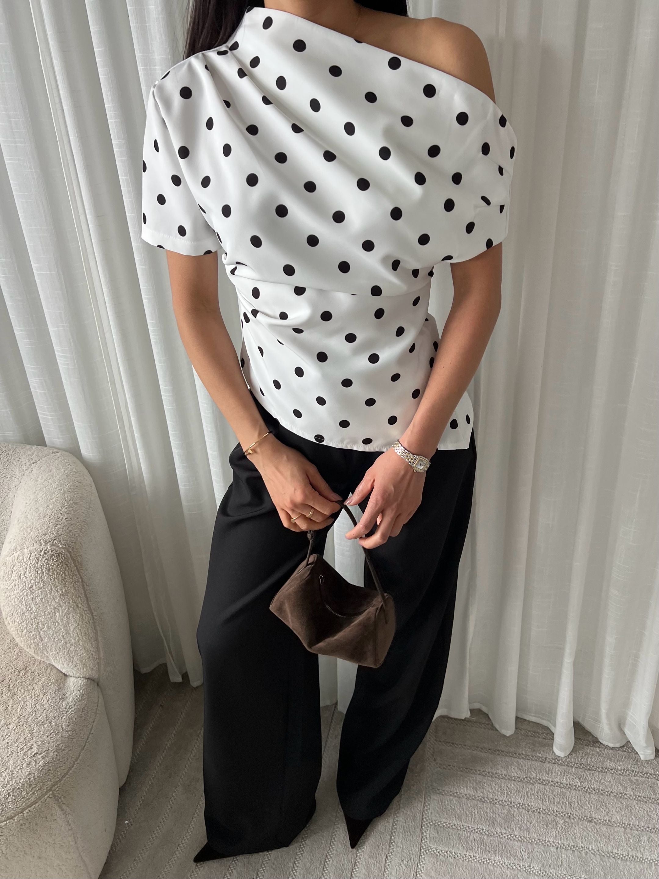 Midnight dot top wit