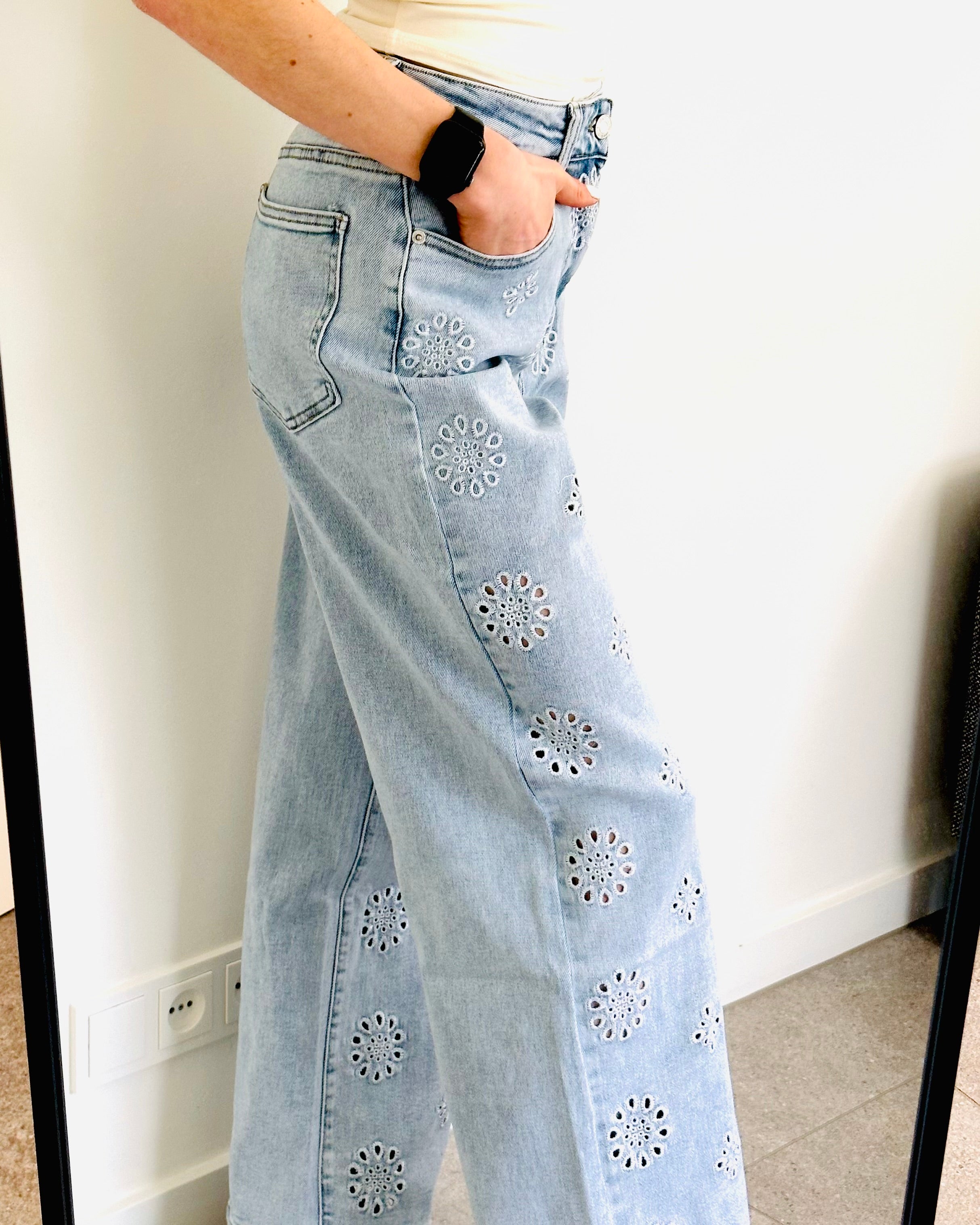 Limited flower straight leg jeans
