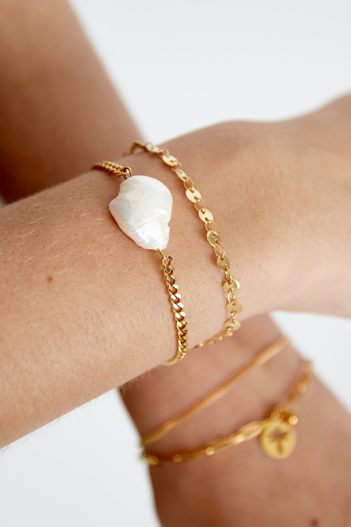 armband statement parel goud