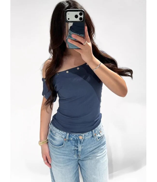 One shoulder studs top denim