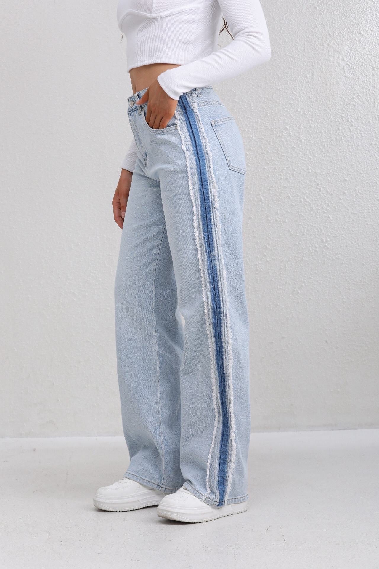 Limited straight leg jeans light blue stripe