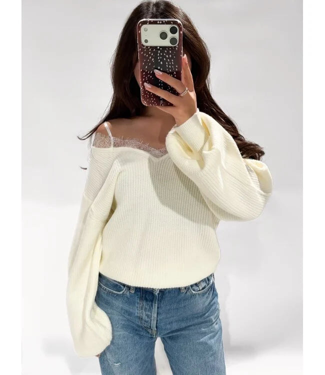 Lace sweater off white